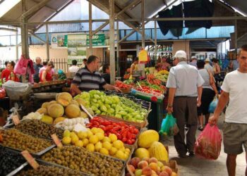 Nga fermeri tek konsumatori çmimet u rritën deri në 100%! Autoriteti i Konkurrencës hetim të thelluar për tregun grumbullues në 5 qarqe