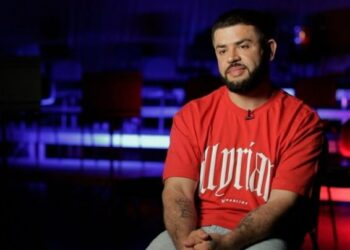 Noizy flet për vajzën: S’mundëm të kemi një lidhje si familje normale