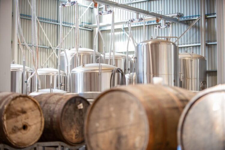 Kushtetuesja lë në fuqi rritjen e akcizës së birrës, 60% e ndërmarrjes vendase drejt falimentimit