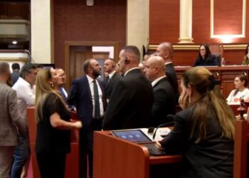 Kuvendi voton për ndryshimet në Qeveri, miratohen ministrat e rinj