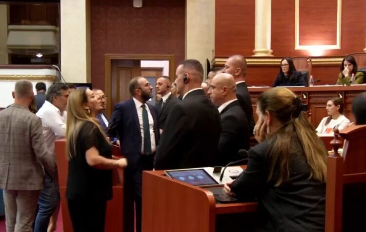 Kuvendi voton për ndryshimet në Qeveri, miratohen ministrat e rinj