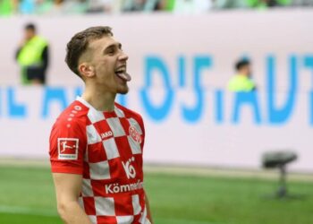 Grudën e kërkojnë në Angli