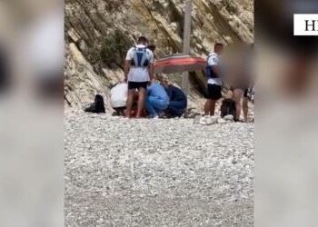 U dëmtua gjatë ngjitjes me litarë, shpëtohet turisti çek në Himarë