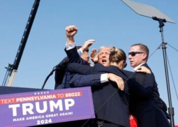 Biseda e Trump me agjentët pas të shtënave: Prisni të…