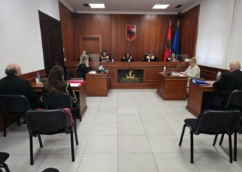 Gjyqtari që u dha pafajësi gardistëve për “21 janarin”/ Besnik Hoxha, në KPA për shkarkim