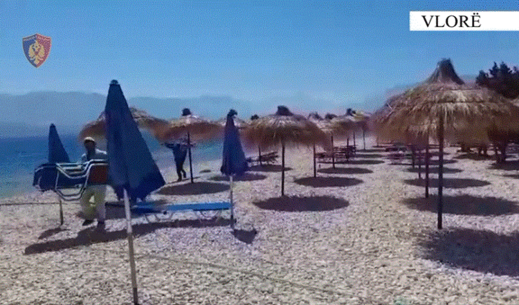 Policia aksion në Karaburun: Sekuestrohen 300 shezlongë, mbyllen bare dhe restorante