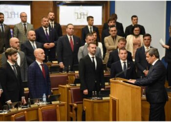 Riformatohet qeveria e Malit të Zi, tre ministra shqiptarë