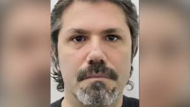 Vetëvrasja e Olsi Ibros/ Para se të hidhej nga pallati, 45-vjeçari piu fostoksinë