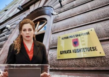 “Ngel” për në vjeshtë mandati i Xhaçkës, Kushtetuesja i kërkoi Kuvendit t’i dërgojë mocionin