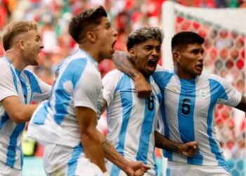 Kaos në Lojërat Olimpike, Maroku mund Argjentinën pasi ndeshja u ndërpre 2 orë dhe VAR anuloi golin