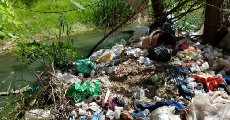 Gjenden 6 trupa të pajetë në një vendgrumbullim mbeturinash