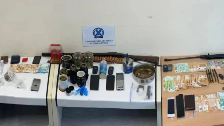 U kapën me drogë në Athinë, në pranga 3 shqiptarët, komunikonin në “Viber” me kode (Emrat)