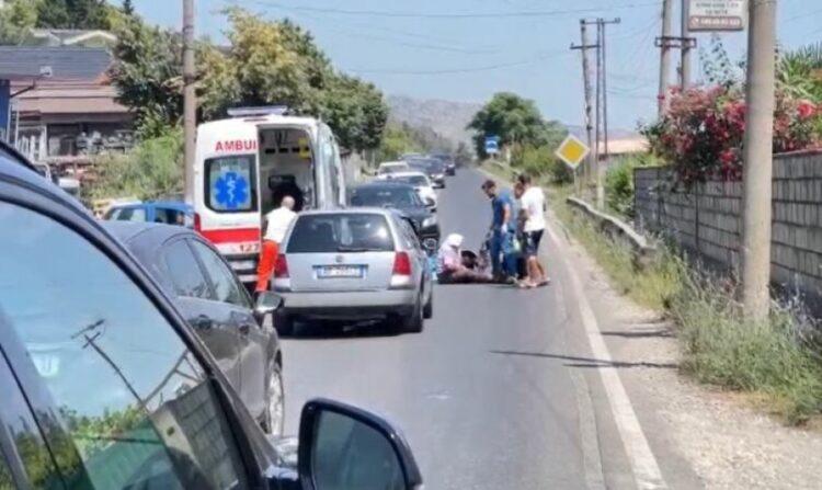 Makina përplaset me motorin në Lezhë, plagoset një person