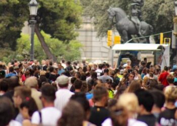 Reduktimi i numrit të shqiptarëve në Ballkan – Jashtë kufijve të vendit jetojnë 2 milion shqiptarë