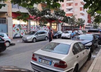 Të shtëna me armë zjarri në Durrës, plagoset një person, policia kap autorin (Emrat)