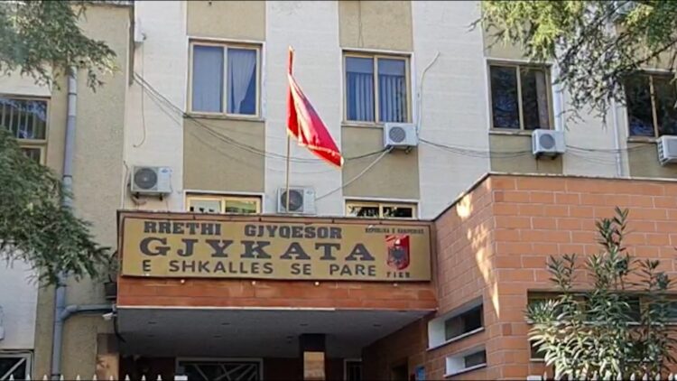 I përfshirë në trafik droge, të riut nga Fieri i sekuestrohen pasuritë