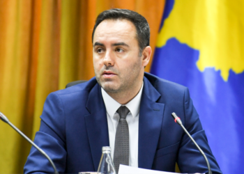 Konjufca ngre alarmin: Serbia po përgatitet për një sulm tjetër në Kosovë