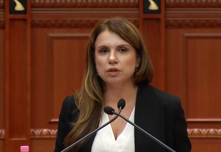 Kryetarja e KLGJ flet për konkursin e Magjistraturës: Kërkuam rikorrigjim të tezave