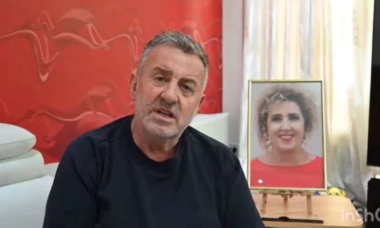 “Festo me engjëjt”, Agron Llakaj dedikim prekës në 40 vjetorin e martesës për bashkëshorten e ndjerë