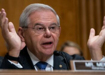 U dënua për korrupsion, senatori amerikan Menendez jep dorëheqjen