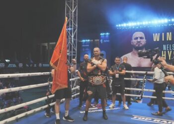 Nelson Hysa shpallet kampion Europe, fiton titullin WBO për peshat e rënda
