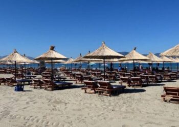 Kryetari i Shoqatës së Turizmit: Kosovarët po e braktisin Shqipërinë, ja arsyet