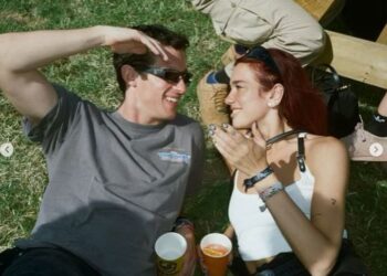 Dua Lipa nuk e fsheh më, publikon fotot e para në Instagram me të dashurin e saj/FOTO