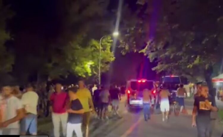 Plagosi me thikë 24-vjeçarin në Pogradec, arrestohet autori