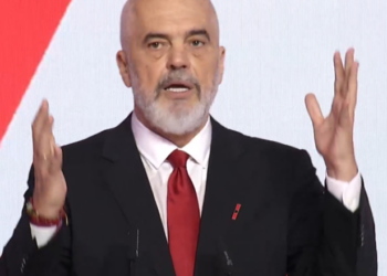 Habit Rama me ambiciet e tij : Përse të mos jemi 100 vjet në pushtet, nuk na ndalon askush