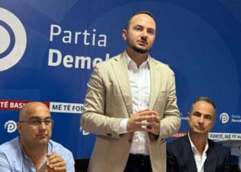 U caktua drejtues politik, Salianji takim me strukturat: Elbasani, përcaktues për zgjedhjet