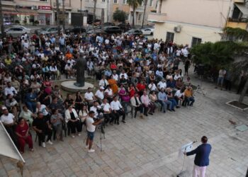 “Të gjithë bashkë më 11 Korrik!” Salianji në Kavajë: Qeveria, kafshatë që s’kapërdihet