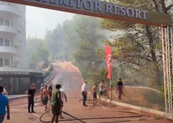 Plagoset një zjarrfikës në Shëngjin, dërgohet me urgjencë në spital