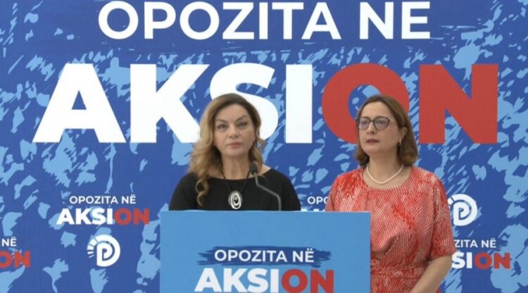 I nxehti përvëlues, PD i propozon qeverisë shkurtim të orarit të punës, mbyllje të çerdheve dhe kopshteve…