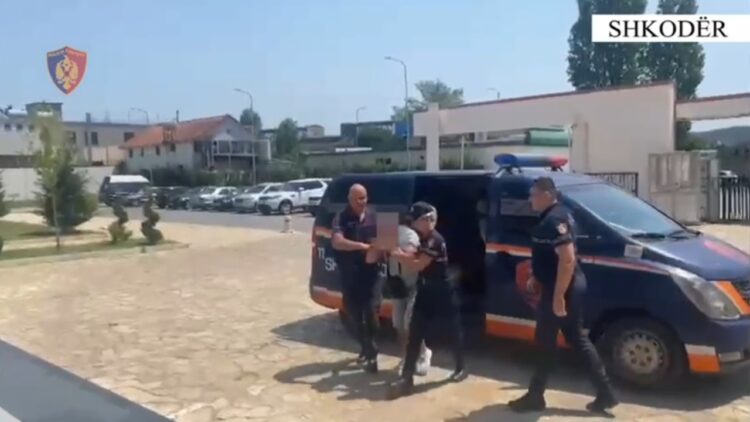 Në kërkim ndërkombëtar, arrestohet në Shkodër 52-vjeçari për ekstradim drejt Italisë