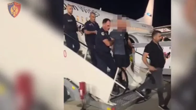 (VIDEO) Momenti kur Plarent Dervishaj dhe Julian Meçaj ekstradohen nga Dubai
