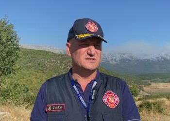 Zjarri në Malin e Thatë, kreu i Zjarrfikëseve: Po punohet me intensitet, situata nën kontroll