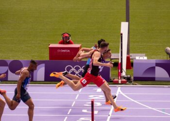 Paris 2024/ Atleti shqiptar Franko Burraj kualifikohet në raundin e parë, përfundon garën e 100 metrave në vendin e 2-të