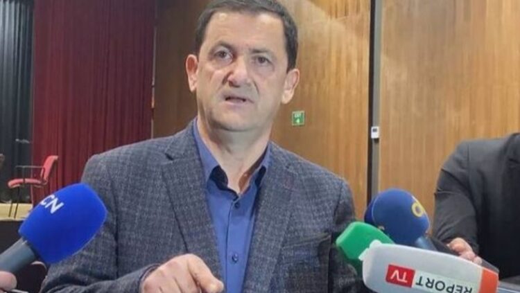 Pranohet skandali me ID-të, Tavo- Gjikurisë: Votuesit me kartë të skaduar ishin të mitë dhe të tutë