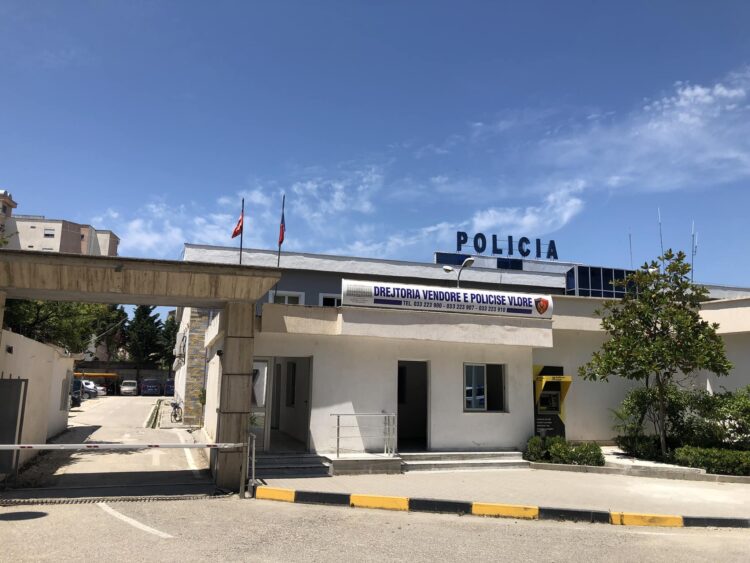 Zhduket 68-vjeçarja në Vlorë, i nipi njofton policinë