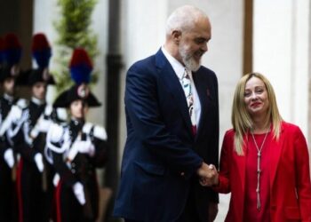 Qendrat e emigrantëve në Lezhë, Meloni: Javën tjetër do t’i hapim…