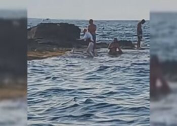 “Shkëmbi i Evës” në nder të notares që shënoi rekordin me not në Otranto