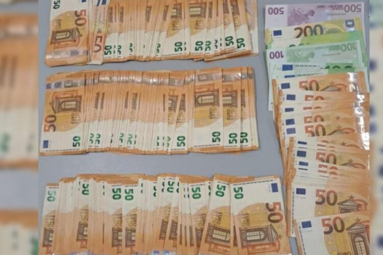 Drejt Greqisë me 19 mijë euro në xhep, procedohet 38-vjeçari në Kakavijë