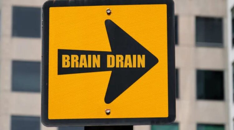 Analiza e Deutche Welle: Pse ikin të rinjtë nga Ballkani Perëndimor?