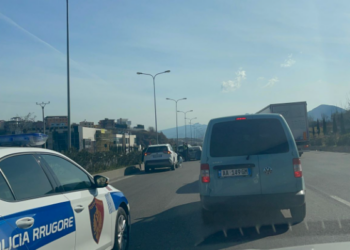 Përmbyset makina në Astir, një i lënduar