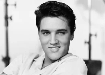 Elvis Presley, 47 vjet pa mbretin e Rock ‘n’ Roll-it