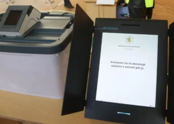 Pas kërkesës së Dumanit, Celibashi dorëzon dosjet e tenderave të KQZ në SPAK