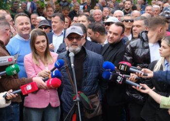 Probleme me zemrën, aktori Mehdi Malkaj shtrohet në spital