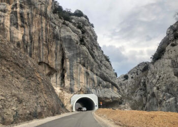 Pas disa shtyrjeve, premtim i ri për “Rrugën e Arbrit”: Në dhjetor, përfundon tërësisht…