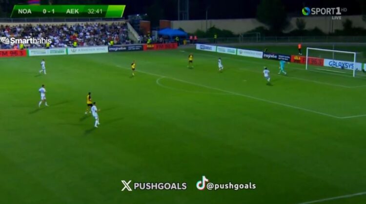 (VIDEO) Portieri Strakosha i pafat gabon në ndeshjen e AEK në Ligën e Konferencës