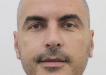 Del FOTO/ U arrestua për shantazh, kush është kryekomisari gjobëvënës në Durrës